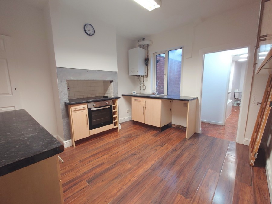 Images for High Street, Silverdale, Newcastle EAID:49b9316610c762073834153eee719ae7 BID:1