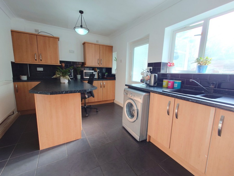 Images for Uffington Parade, Stoke-on-Trent EAID:49b9316610c762073834153eee719ae7 BID:1