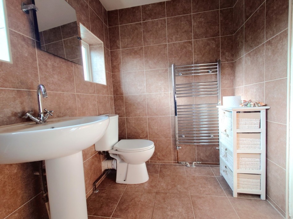 Images for Uffington Parade, Stoke-on-Trent EAID:49b9316610c762073834153eee719ae7 BID:1