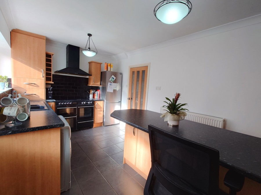 Images for Uffington Parade, Stoke-on-Trent EAID:49b9316610c762073834153eee719ae7 BID:1
