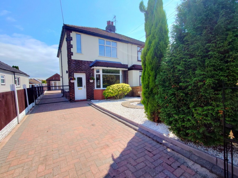 Images for Long Lane, Harriseahead, Stoke-on-Trent EAID:49b9316610c762073834153eee719ae7 BID:1