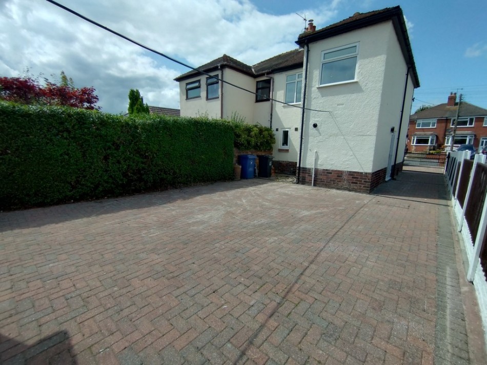 Images for Long Lane, Harriseahead, Stoke-on-Trent EAID:49b9316610c762073834153eee719ae7 BID:1