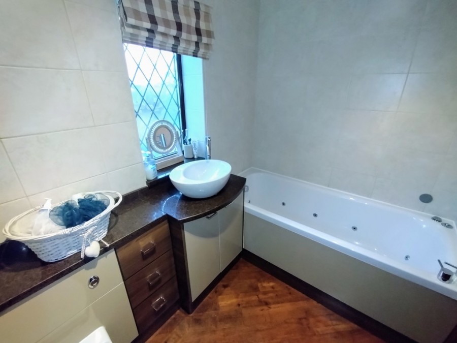 Images for Wavertree Avenue, Scholar Green EAID:49b9316610c762073834153eee719ae7 BID:1