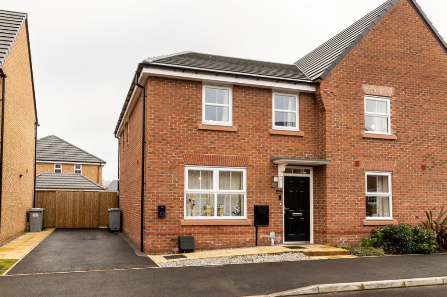 Images for Cliff Aucott Crescent, Alsager, Stoke-on-Trent EAID:49b9316610c762073834153eee719ae7 BID:1