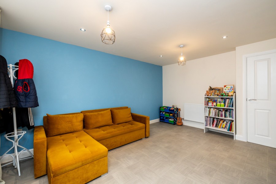 Images for Cliff Aucott Crescent, Alsager, Stoke-on-Trent EAID:49b9316610c762073834153eee719ae7 BID:1