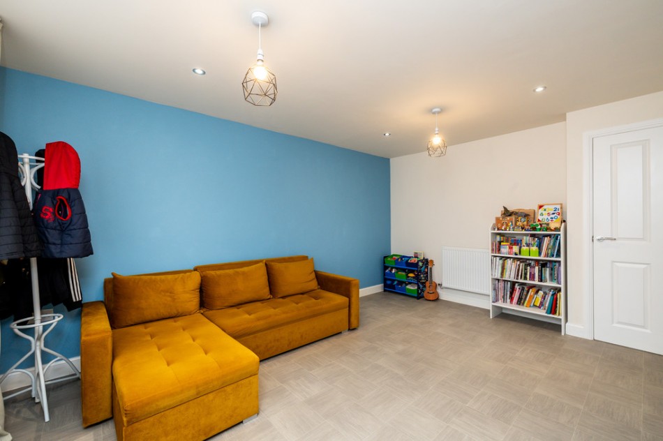 Images for Cliff Aucott Crescent, Alsager, Stoke-on-Trent EAID:49b9316610c762073834153eee719ae7 BID:1