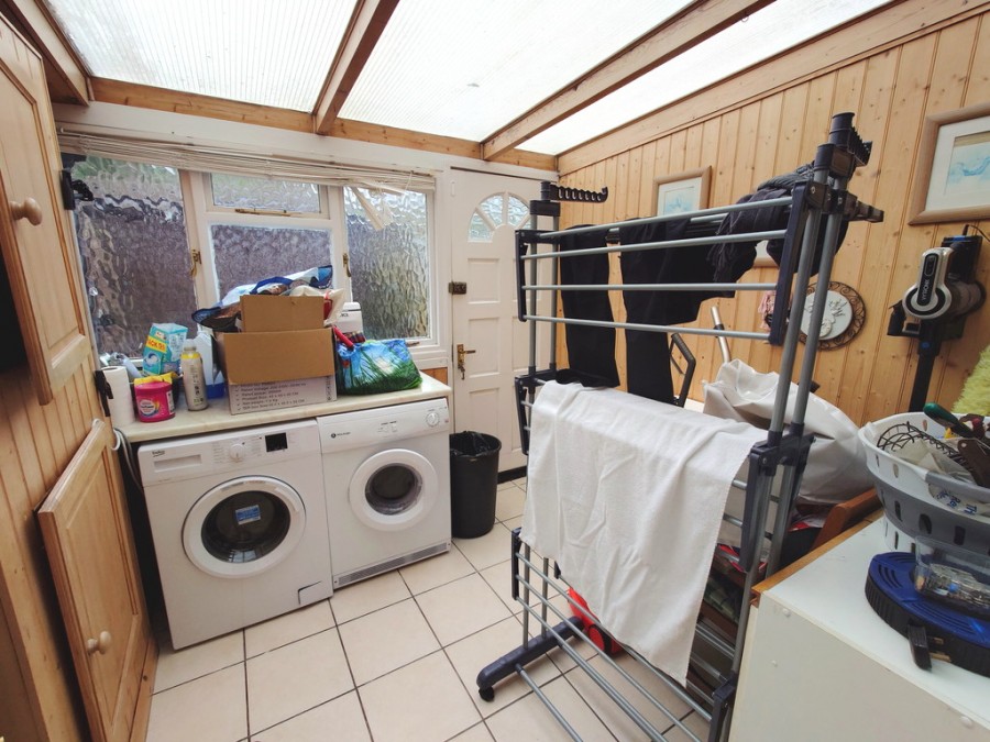Images for Drubbery Lane, Blurton, Stoke-on-Trent EAID:49b9316610c762073834153eee719ae7 BID:1