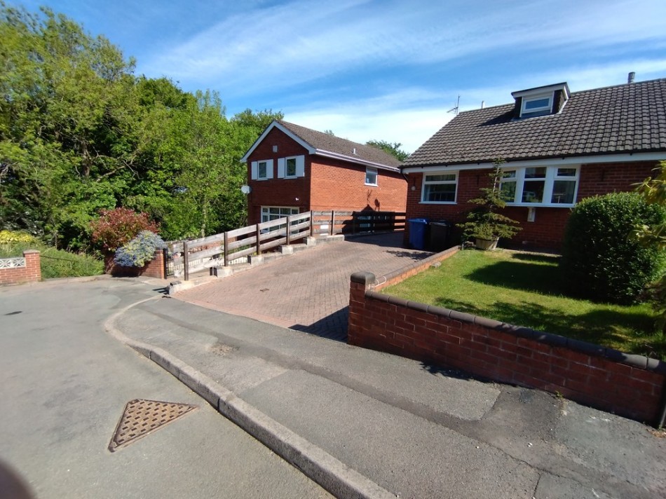 Images for Willow Close, Kidsgrove EAID:49b9316610c762073834153eee719ae7 BID:1
