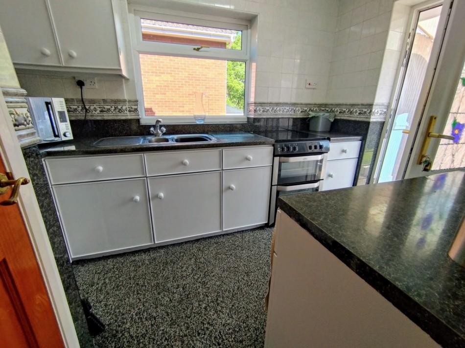 Images for Willow Close, Kidsgrove EAID:49b9316610c762073834153eee719ae7 BID:1