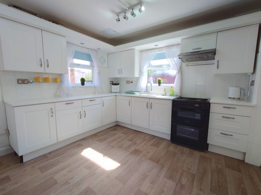 Images for Jesmond Grove, Blurton, Stoke-on-Trent EAID:49b9316610c762073834153eee719ae7 BID:1