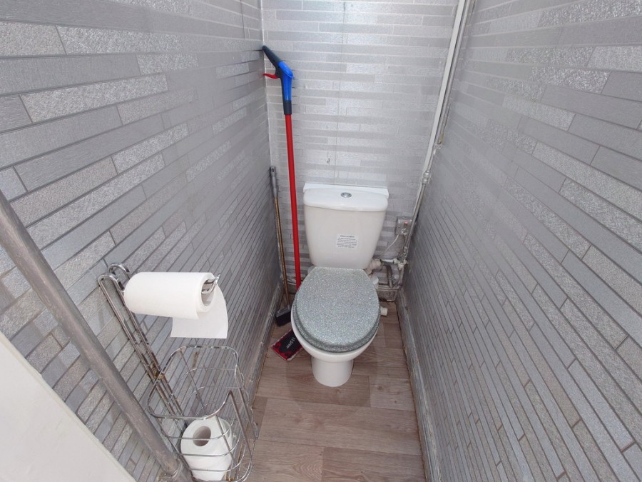 Images for Jesmond Grove, Blurton, Stoke-on-Trent EAID:49b9316610c762073834153eee719ae7 BID:1