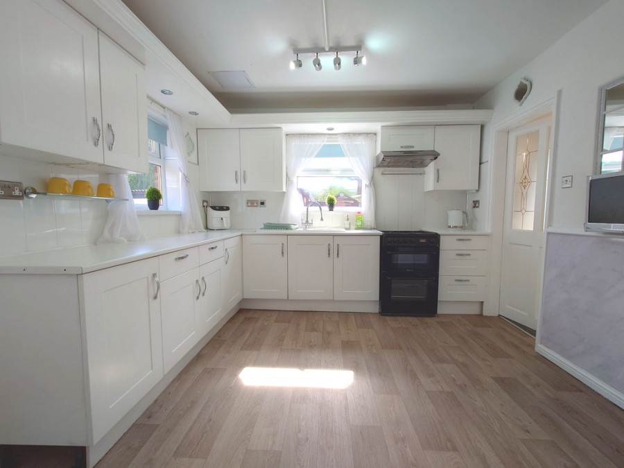 Images for Jesmond Grove, Blurton, Stoke-on-Trent EAID:49b9316610c762073834153eee719ae7 BID:1