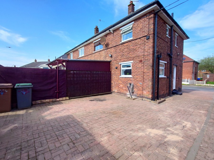Images for Jesmond Grove, Blurton, Stoke-on-Trent EAID:49b9316610c762073834153eee719ae7 BID:1