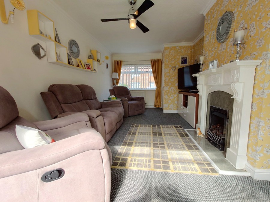 Images for Jesmond Grove, Blurton, Stoke-on-Trent EAID:49b9316610c762073834153eee719ae7 BID:1