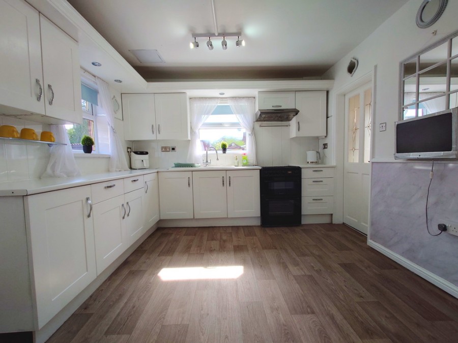Images for Jesmond Grove, Blurton, Stoke-on-Trent EAID:49b9316610c762073834153eee719ae7 BID:1