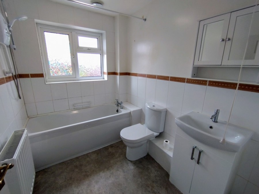Images for Woodhall Road, Kidsgrove, Stoke-on-Trent EAID:49b9316610c762073834153eee719ae7 BID:1