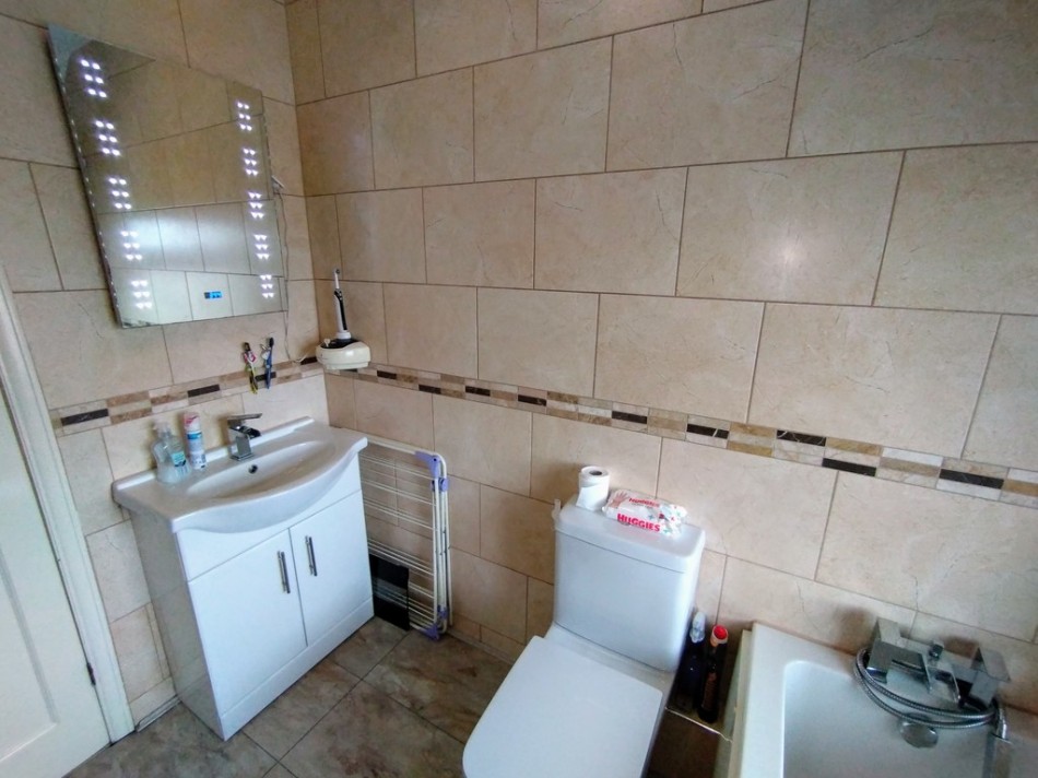 Images for Brown Lees Road, Brown Lees, Stoke-on-Trent EAID:49b9316610c762073834153eee719ae7 BID:1