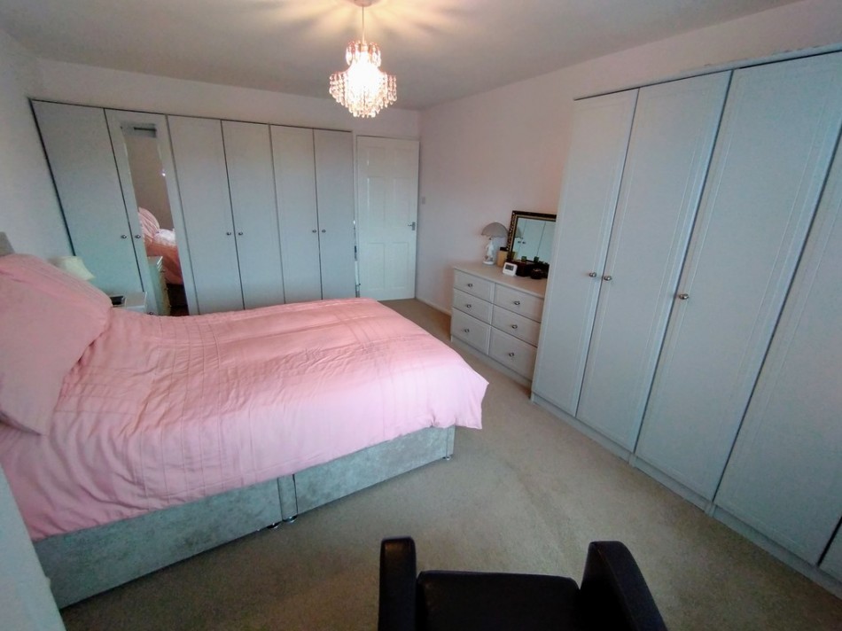 Images for 36 Westmorland Close EAID:49b9316610c762073834153eee719ae7 BID:1