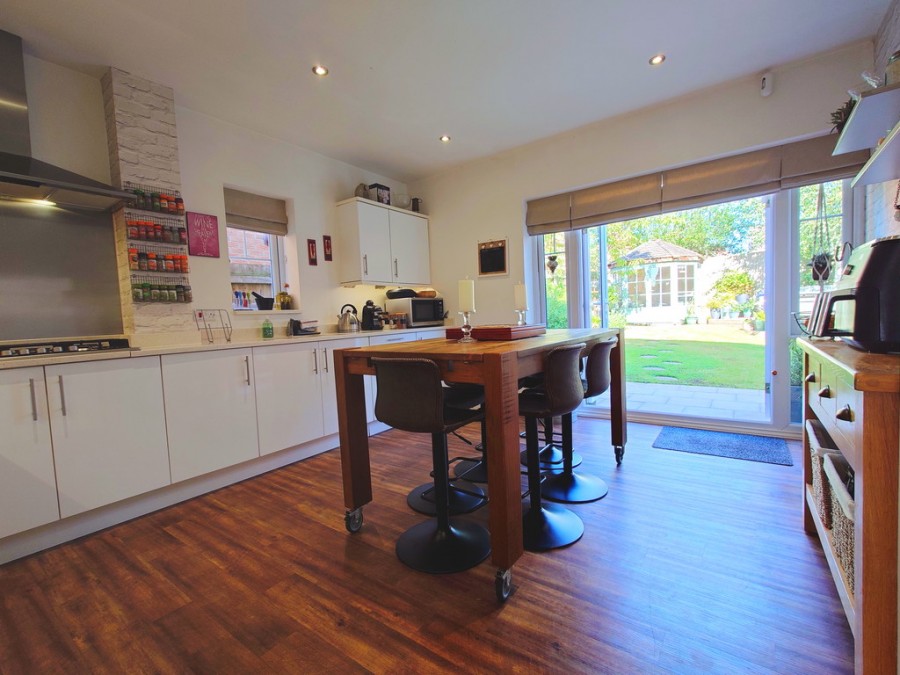 Images for Sutton Avenue, Silverdale, Newcastle EAID:49b9316610c762073834153eee719ae7 BID:1