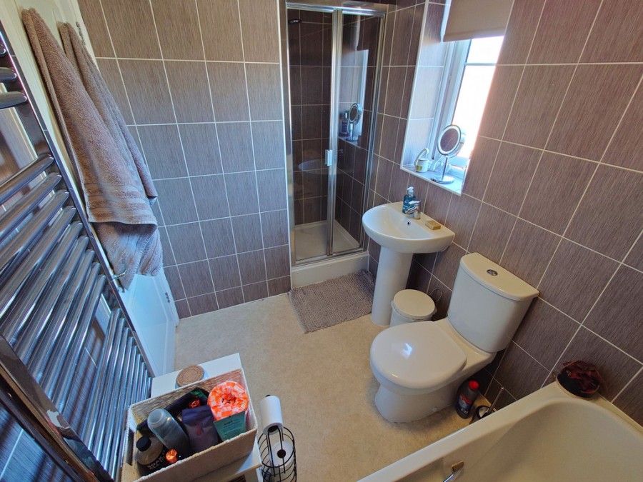 Images for Sutton Avenue, Silverdale, Newcastle EAID:49b9316610c762073834153eee719ae7 BID:1