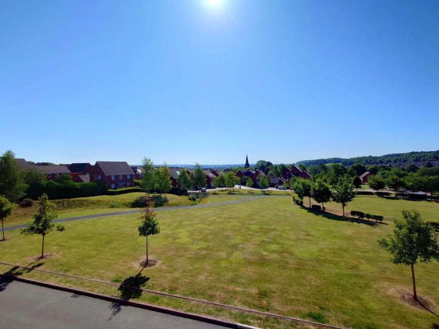 Images for Sutton Avenue, Silverdale, Newcastle EAID:49b9316610c762073834153eee719ae7 BID:1