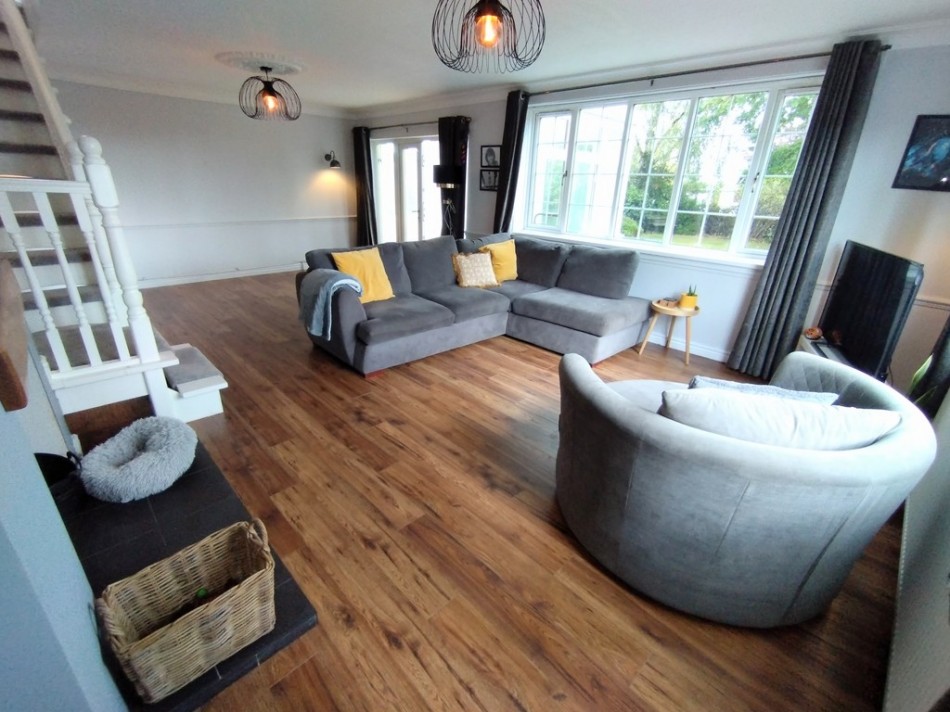 Images for High Street, Newchapel, Stoke-on-Trent EAID:49b9316610c762073834153eee719ae7 BID:1