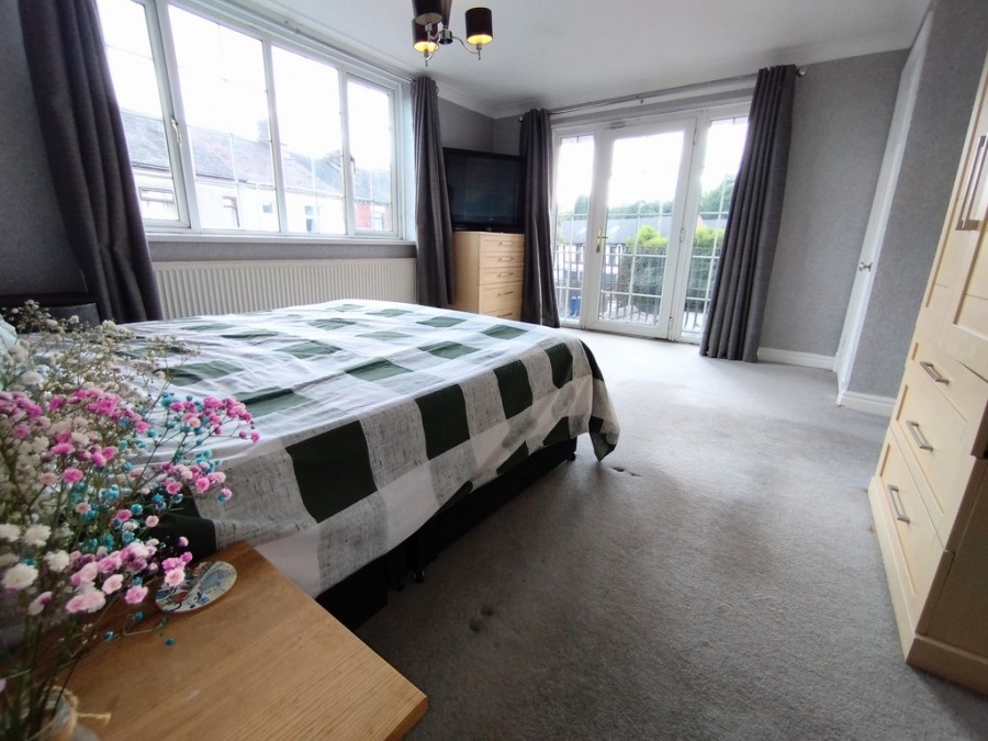 Images for High Street, Newchapel, Stoke-on-Trent EAID:49b9316610c762073834153eee719ae7 BID:1