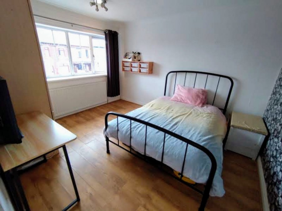 Images for High Street, Newchapel, Stoke-on-Trent EAID:49b9316610c762073834153eee719ae7 BID:1