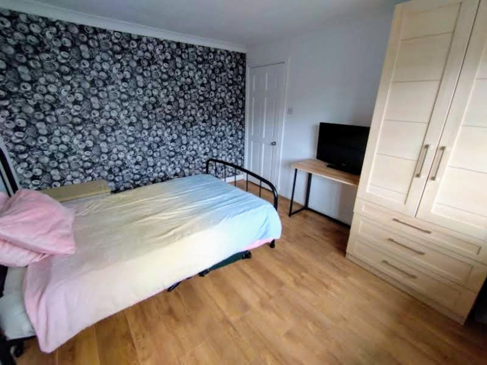 Images for High Street, Newchapel, Stoke-on-Trent EAID:49b9316610c762073834153eee719ae7 BID:1