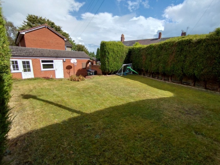 Images for High Street, Newchapel, Stoke-on-Trent EAID:49b9316610c762073834153eee719ae7 BID:1