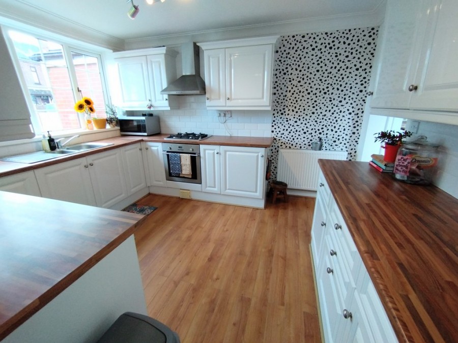 Images for High Street, Newchapel, Stoke-on-Trent EAID:49b9316610c762073834153eee719ae7 BID:1