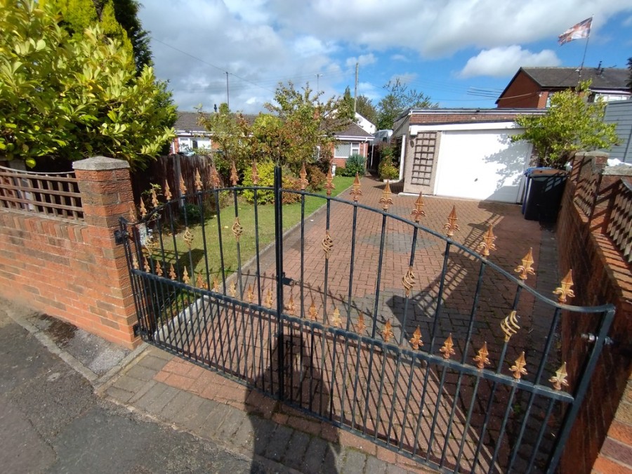 Images for St. Andrews Drive, Kidsgrove, Stoke-on-Trent EAID:49b9316610c762073834153eee719ae7 BID:1
