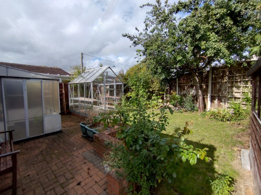 Images for St. Andrews Drive, Kidsgrove, Stoke-on-Trent EAID:49b9316610c762073834153eee719ae7 BID:1