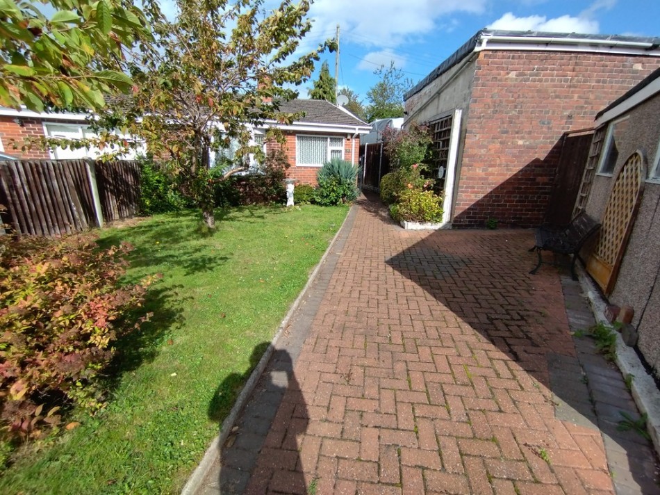 Images for St. Andrews Drive, Kidsgrove, Stoke-on-Trent EAID:49b9316610c762073834153eee719ae7 BID:1