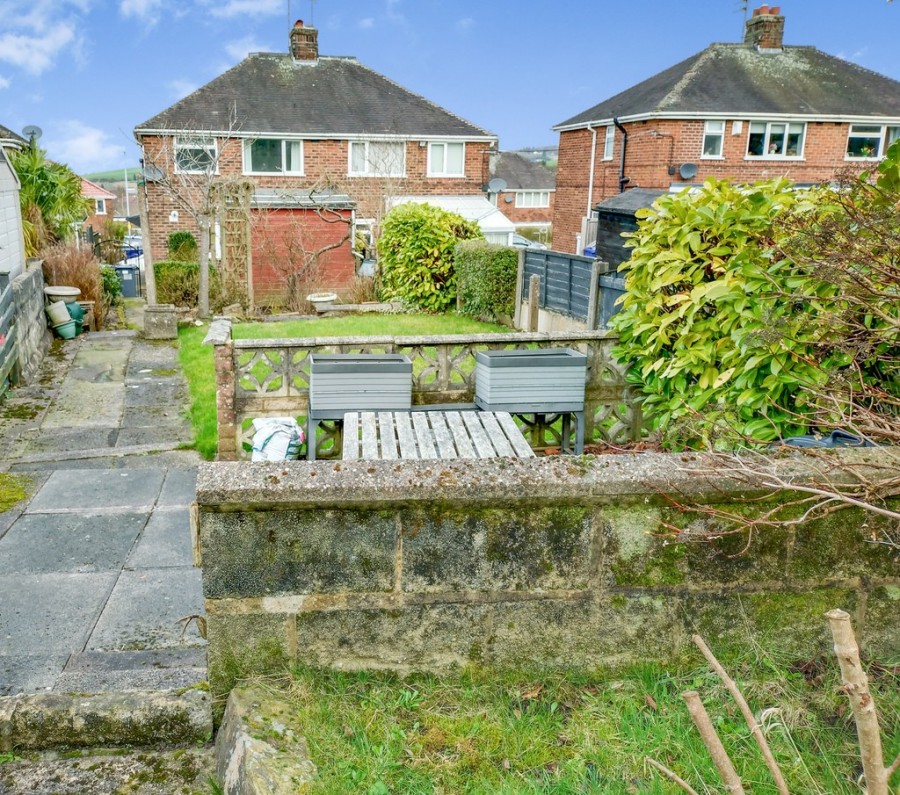 Images for Ian Road, Newchapel EAID:49b9316610c762073834153eee719ae7 BID:1