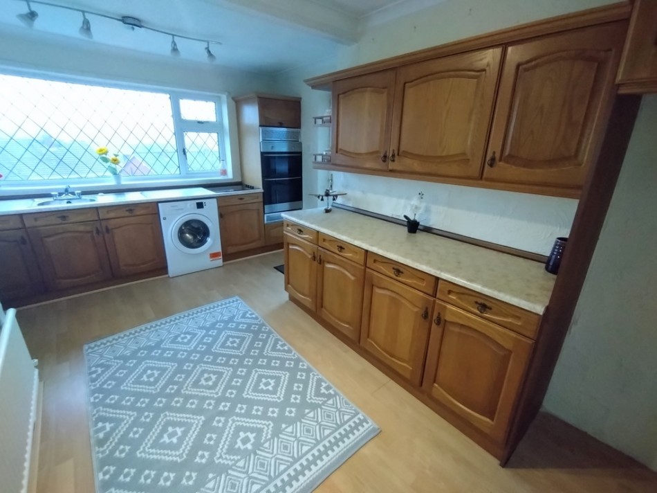 Images for Brieryhurst Road, Whitehill, Kidsgrove EAID:49b9316610c762073834153eee719ae7 BID:1