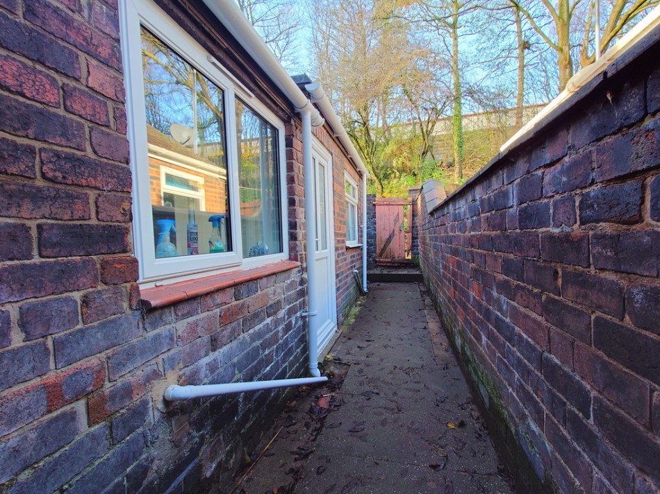 Images for King William Street, Tunstall, Stoke-on-Trent EAID:49b9316610c762073834153eee719ae7 BID:1