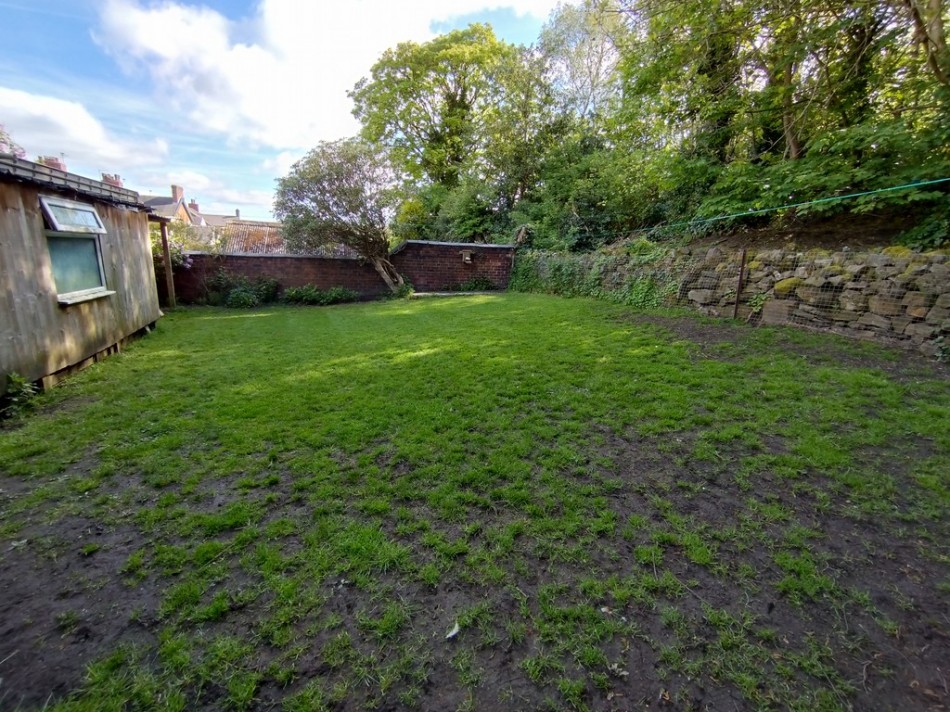 Images for High Street, Newchapel, Stoke-on-Trent EAID:49b9316610c762073834153eee719ae7 BID:1