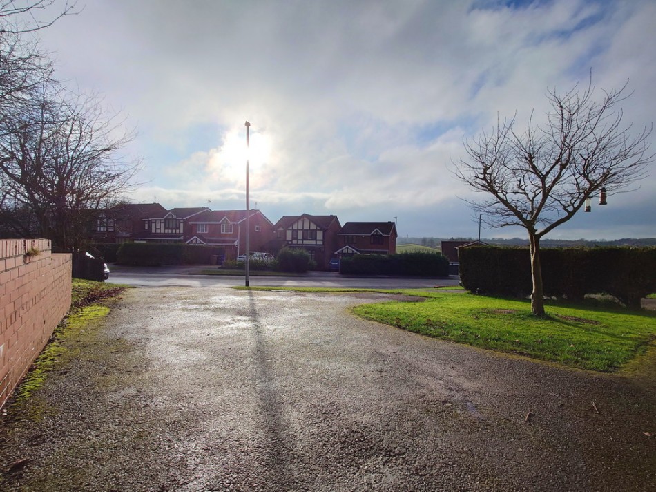 Images for Silverstone Crescent, Packmoor, Stoke-on-Trent EAID:49b9316610c762073834153eee719ae7 BID:1