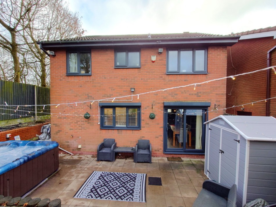 Images for Silverstone Crescent, Packmoor, Stoke-on-Trent EAID:49b9316610c762073834153eee719ae7 BID:1