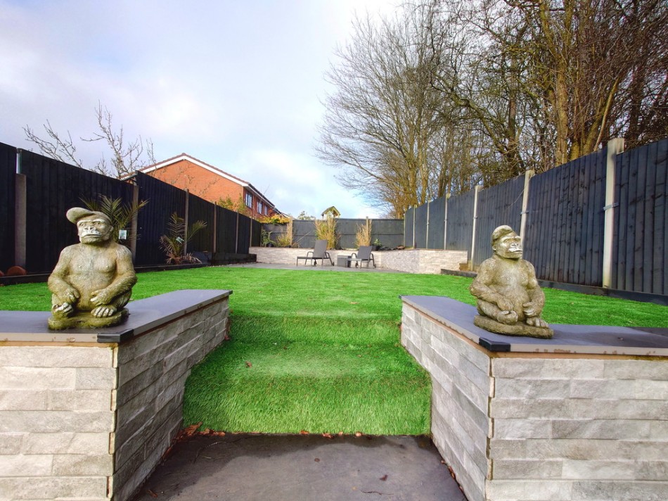 Images for Silverstone Crescent, Packmoor, Stoke-on-Trent EAID:49b9316610c762073834153eee719ae7 BID:1