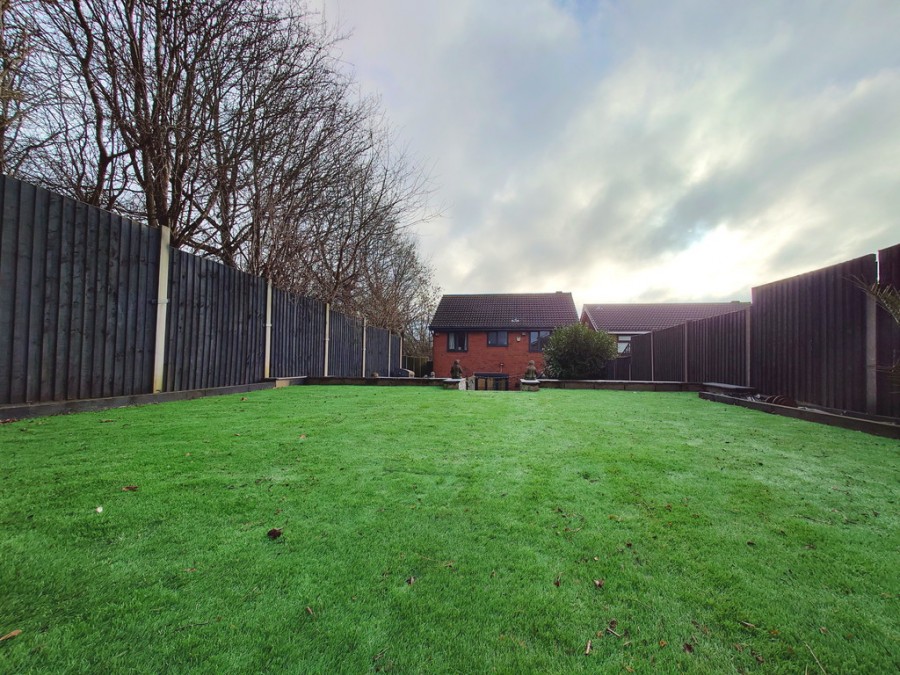 Images for Silverstone Crescent, Packmoor, Stoke-on-Trent EAID:49b9316610c762073834153eee719ae7 BID:1