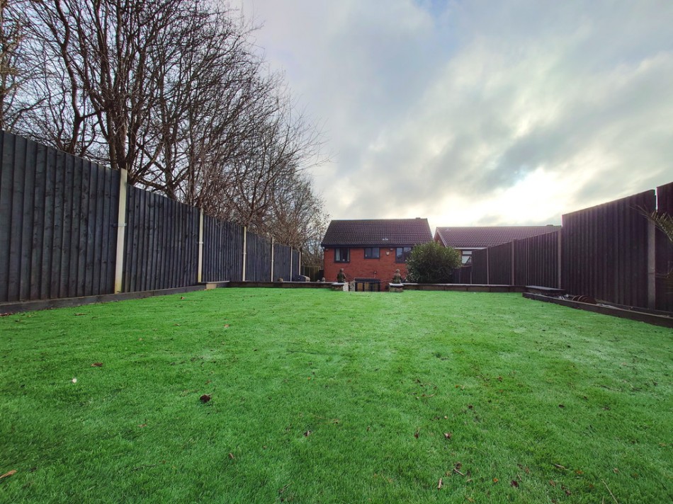 Images for Silverstone Crescent, Packmoor, Stoke-on-Trent EAID:49b9316610c762073834153eee719ae7 BID:1