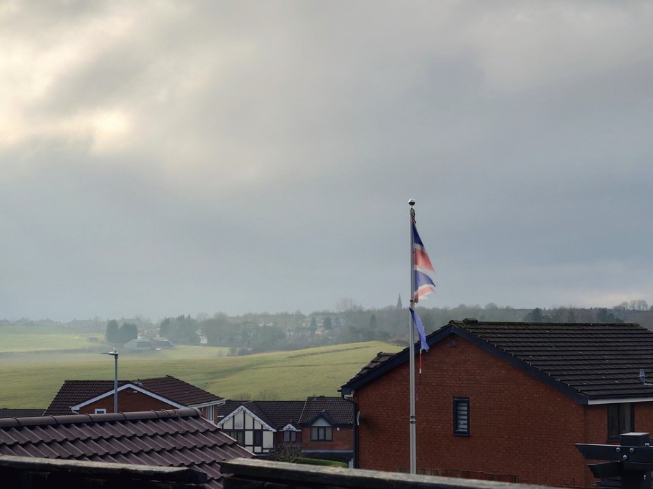 Images for Silverstone Crescent, Packmoor, Stoke-on-Trent EAID:49b9316610c762073834153eee719ae7 BID:1