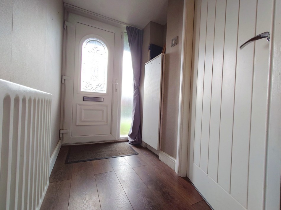 Images for Silverstone Crescent, Packmoor, Stoke-on-Trent EAID:49b9316610c762073834153eee719ae7 BID:1