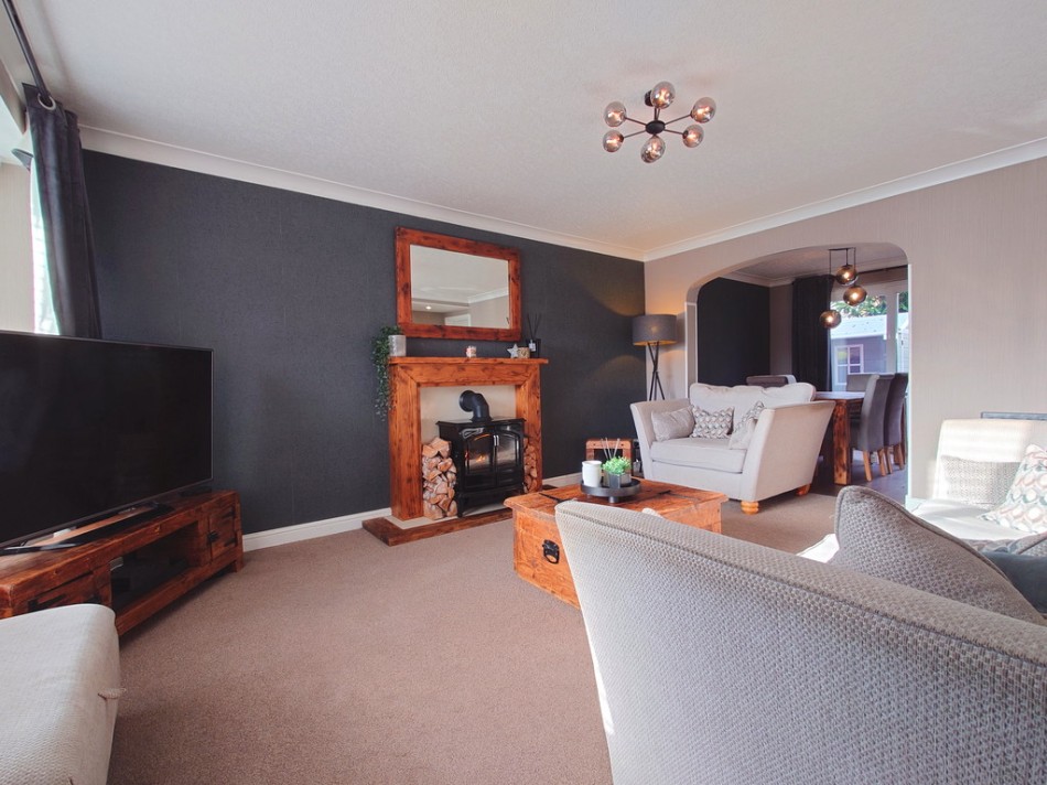 Images for Silverstone Crescent, Packmoor, Stoke-on-Trent EAID:49b9316610c762073834153eee719ae7 BID:1