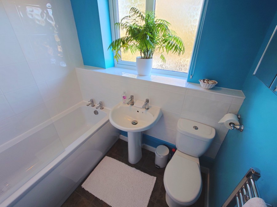 Images for Rossett Grove, Packmoor, Stoke-on-Trent EAID:49b9316610c762073834153eee719ae7 BID:1