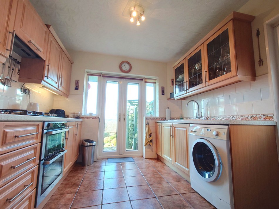 Images for Moreton Close, Kidsgrove, Stoke-on-Trent EAID:49b9316610c762073834153eee719ae7 BID:1