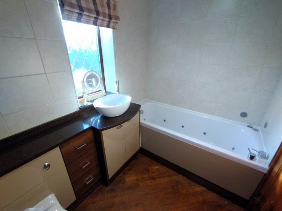 Images for Wavertree Avenue, Scholar Green EAID:49b9316610c762073834153eee719ae7 BID:1