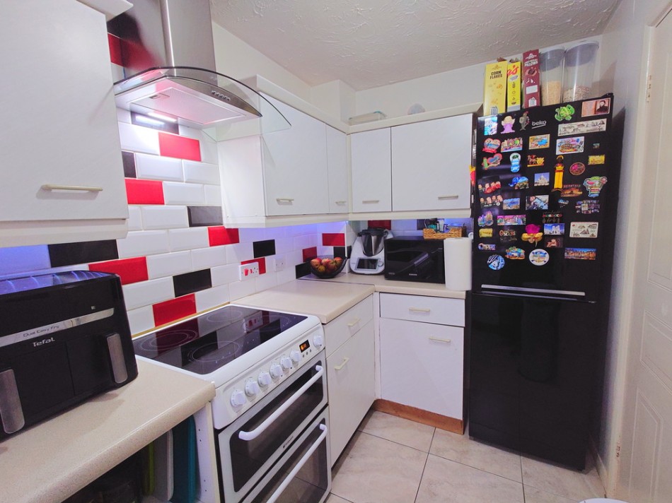 Images for Aldersea Close, Burslem, Stoke-on-Trent EAID:49b9316610c762073834153eee719ae7 BID:1